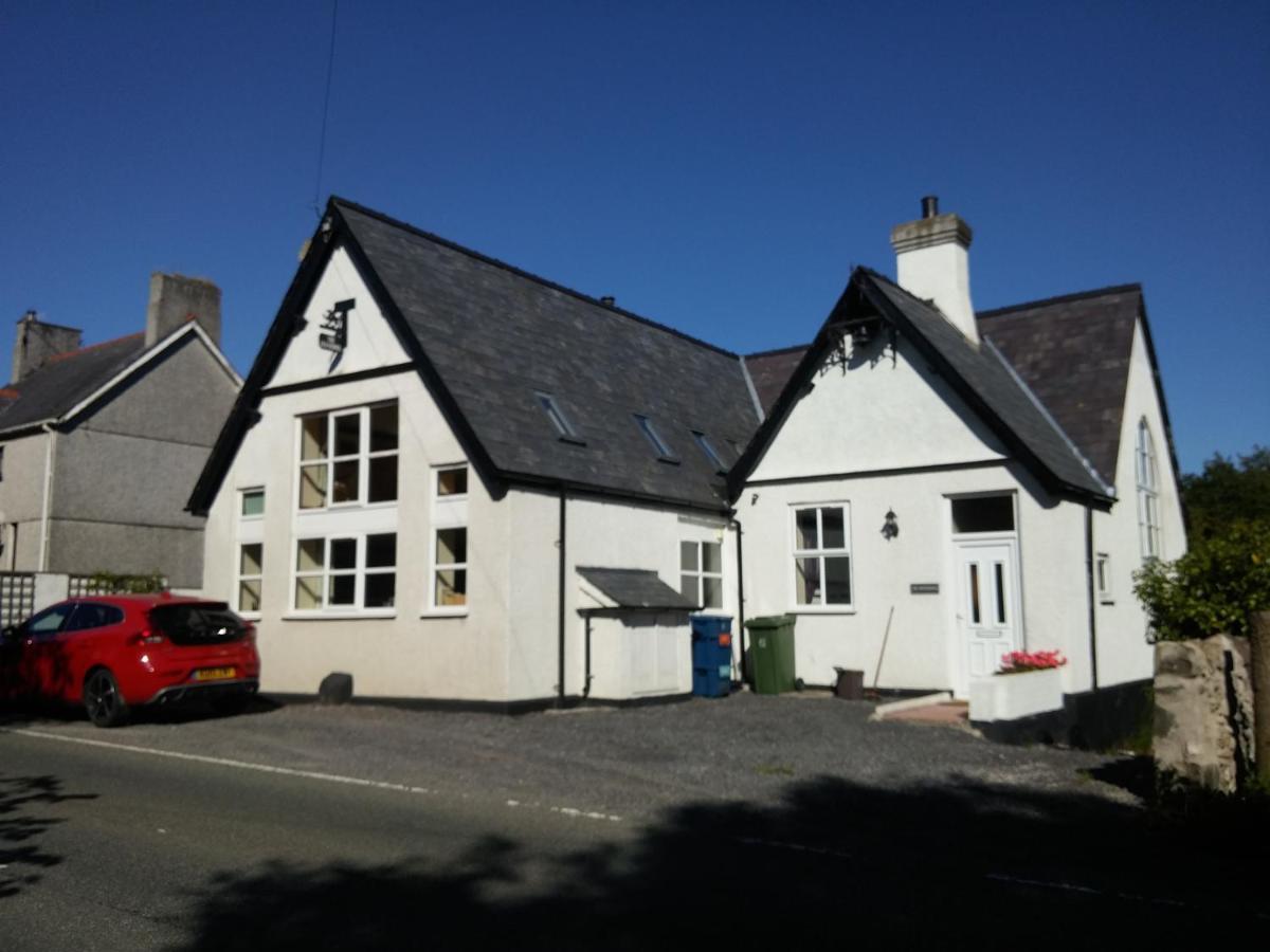 The Old School Caeathro, Snowdon, Eryri And Yr Wydffa Cottages Caernarfon Exteriör bild